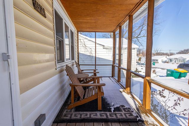 921 Geyer Avenue, Mishawaka, IN 46544