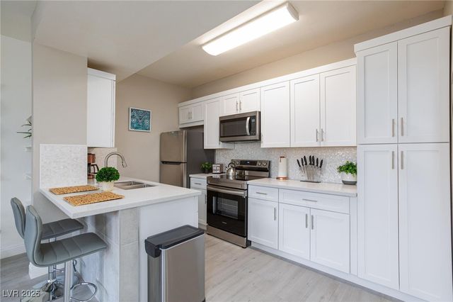 5130 South Jones Boulevard 102, Las Vegas, NV 89118