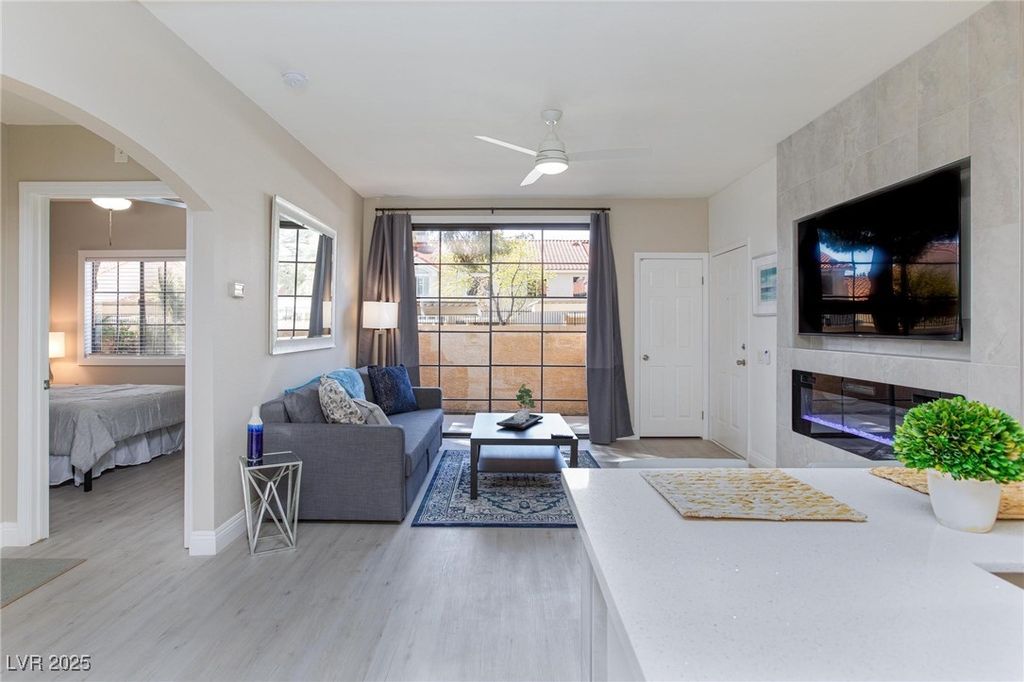 5130 South Jones Boulevard 102, Las Vegas, NV 89118