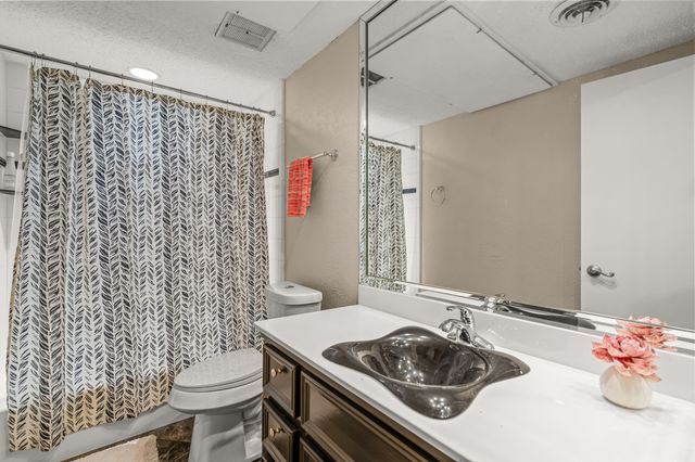 4420 Harlanwood Drive 228, Fort Worth, TX 76109