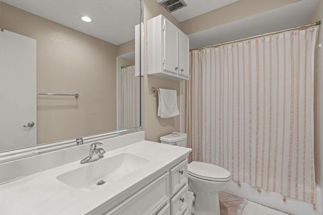 4420 Harlanwood Drive 228, Fort Worth, TX 76109