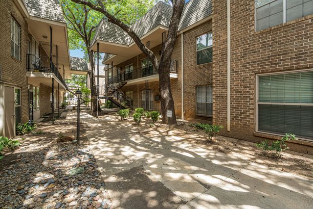 4420 Harlanwood Drive 228, Fort Worth, TX 76109