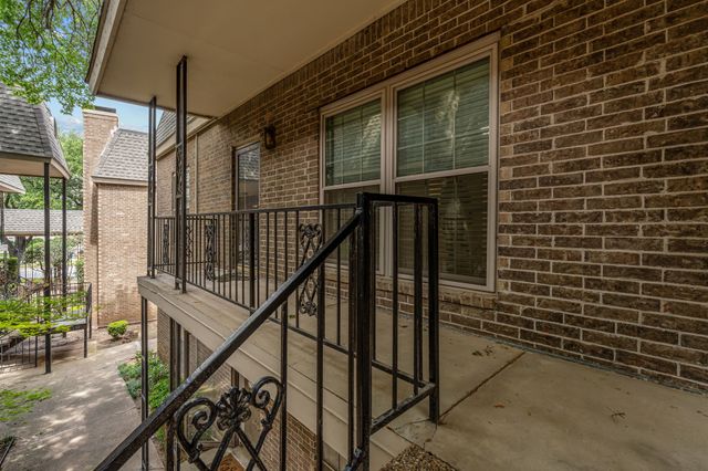 4420 Harlanwood Drive 228, Fort Worth, TX 76109