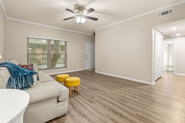 4420 Harlanwood Drive 228, Fort Worth, TX 76109