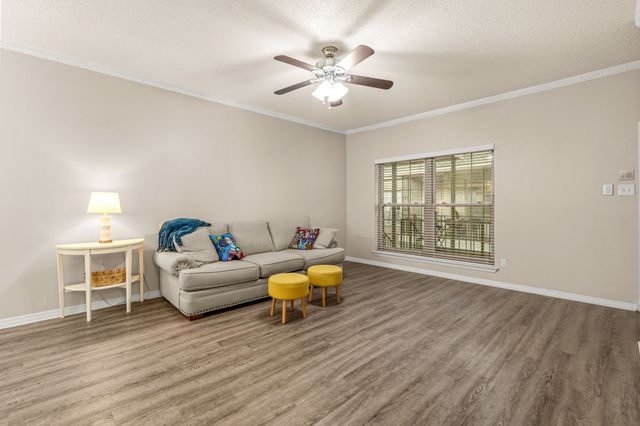 4420 Harlanwood Drive 228, Fort Worth, TX 76109