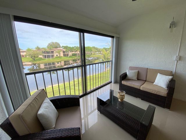9285 Vista Del Lago 36f, Boca Raton, FL 33428