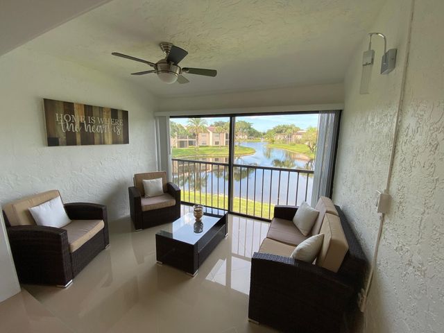 9285 Vista Del Lago 36f, Boca Raton, FL 33428