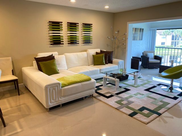 9285 Vista Del Lago 36f, Boca Raton, FL 33428