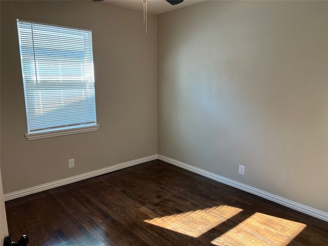 1113 S Idlewild Drive, Sherman, TX 75090