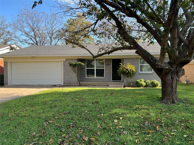 1113 S Idlewild Drive, Sherman, TX 75090