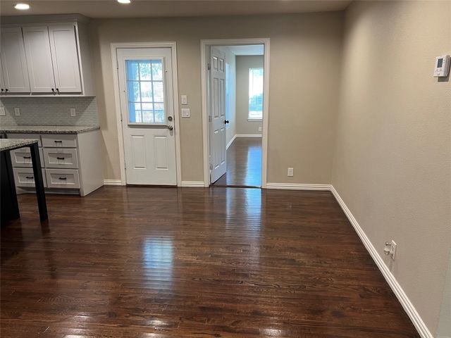 1113 S Idlewild Drive, Sherman, TX 75090