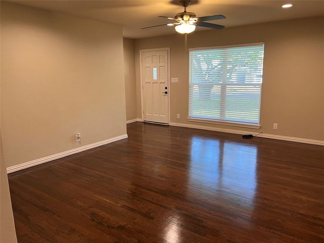 1113 S Idlewild Drive, Sherman, TX 75090