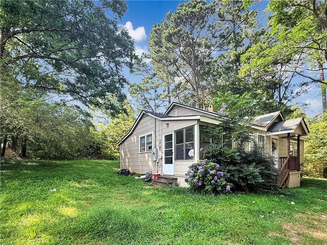 5824 Church Street, Flowery Branch, GA 30542