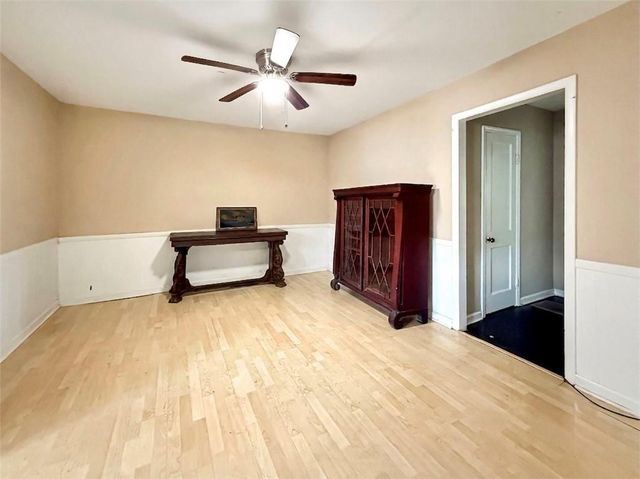 5824 Church Street, Flowery Branch, GA 30542