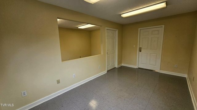 118 Northeast Grand Avenue, Coeburn, VA 24230