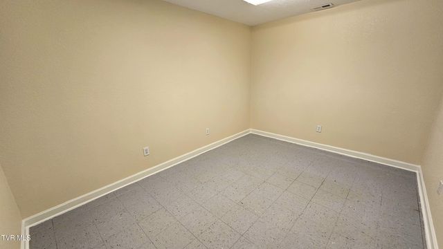 118 Northeast Grand Avenue, Coeburn, VA 24230