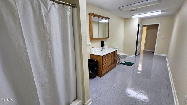 118 Northeast Grand Avenue, Coeburn, VA 24230