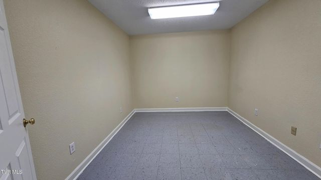 118 Northeast Grand Avenue, Coeburn, VA 24230