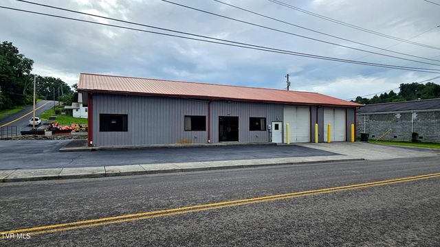 118 Northeast Grand Avenue, Coeburn, VA 24230