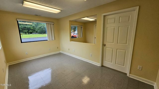 118 Northeast Grand Avenue, Coeburn, VA 24230