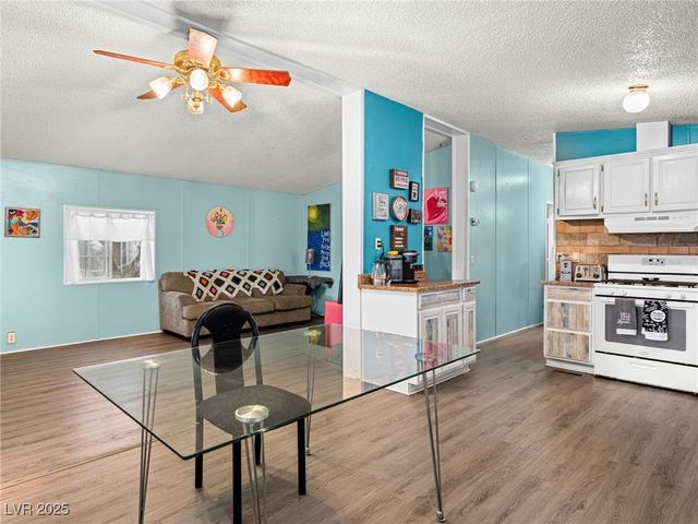 240 Navajo Drive, Henderson, NV 89015