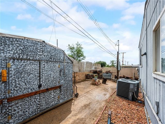 240 Navajo Drive, Henderson, NV 89015
