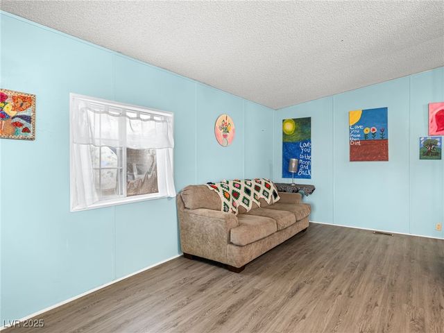 240 Navajo Drive, Henderson, NV 89015