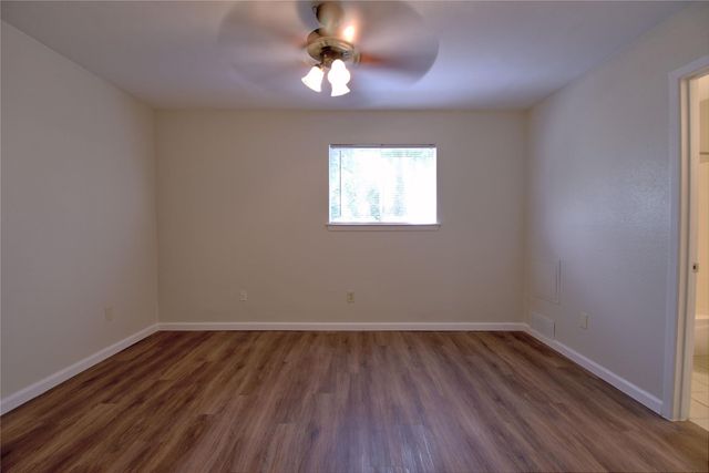 6201 Soft Wind CIR B, Austin, TX 78745