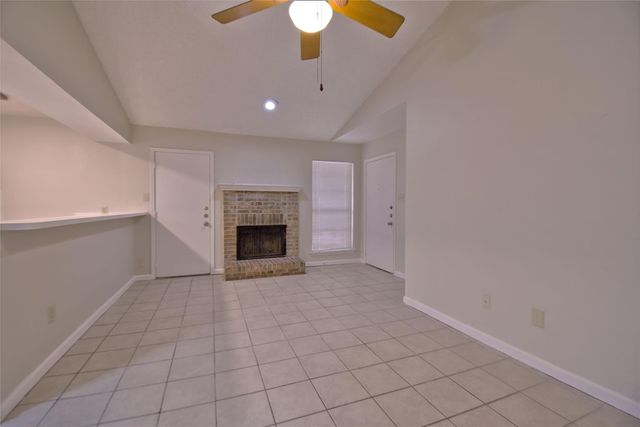 6201 Soft Wind CIR B, Austin, TX 78745