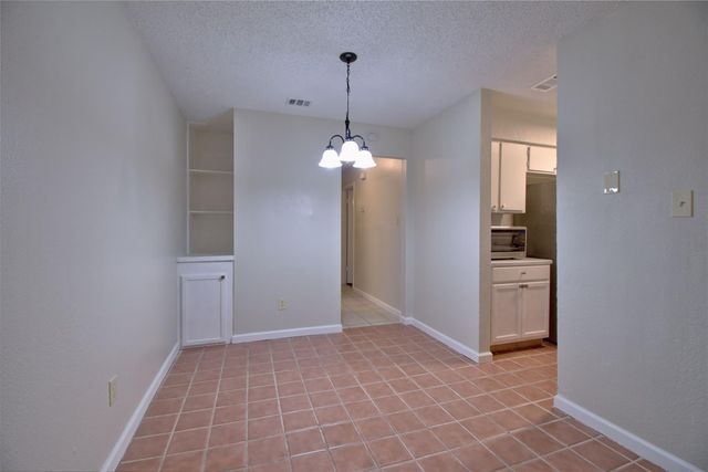 6201 Soft Wind CIR B, Austin, TX 78745