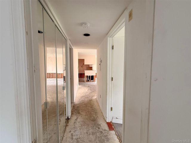 27 Bayberry Drive, Peekskill, NY 10566