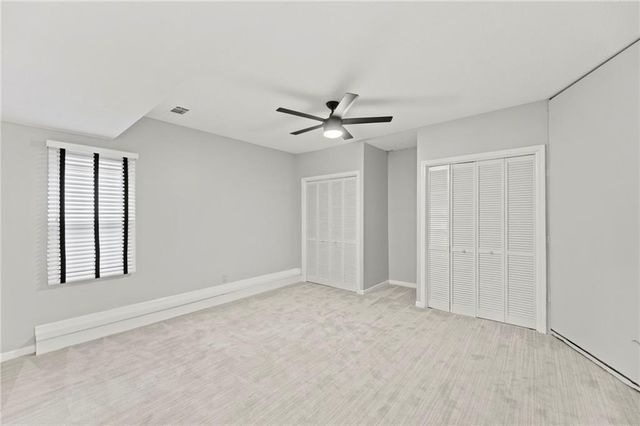 551 NW North Shore Drive, Lake Waukomis, MO 64151