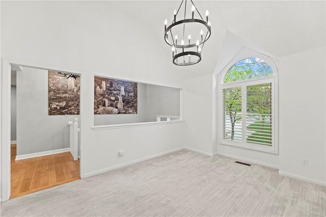 551 NW North Shore Drive, Lake Waukomis, MO 64151