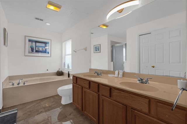 204 GLENEAGLES DRIVE, Davenport, FL 33897