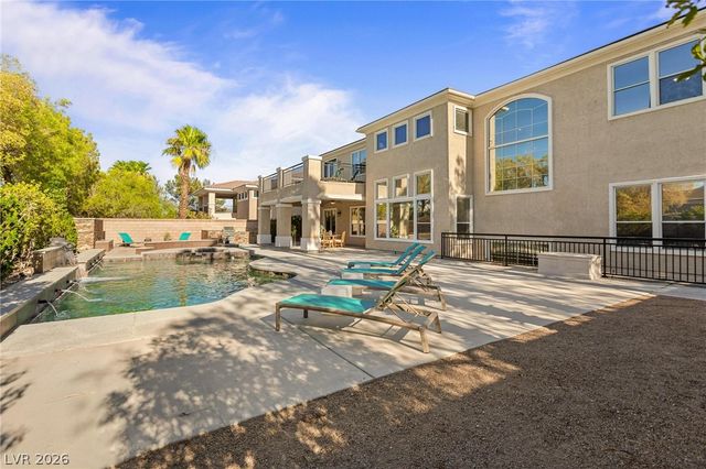 8088 Dark Hollow Place, Las Vegas, NV 89117