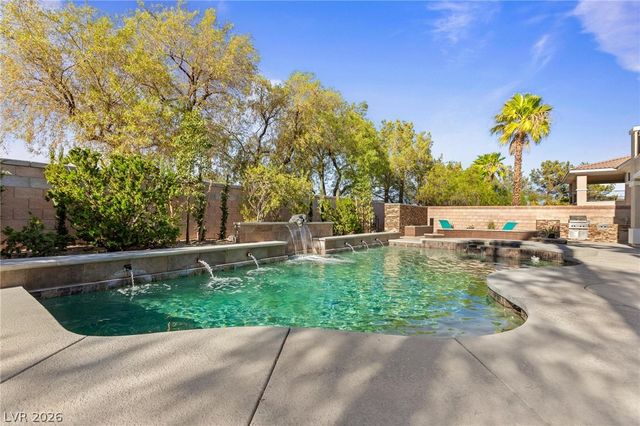 8088 Dark Hollow Place, Las Vegas, NV 89117