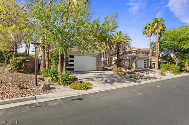 8088 Dark Hollow Place, Las Vegas, NV 89117