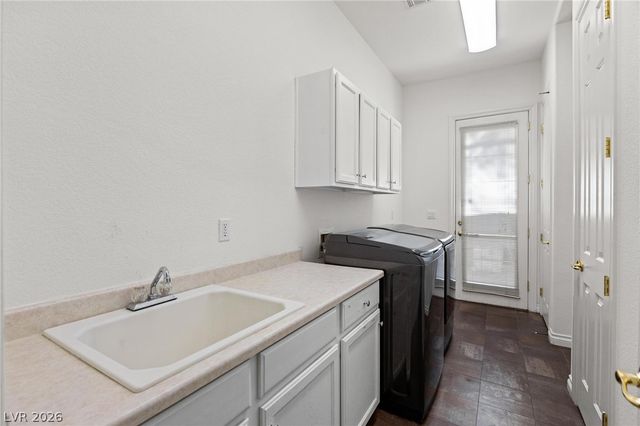 8088 Dark Hollow Place, Las Vegas, NV 89117