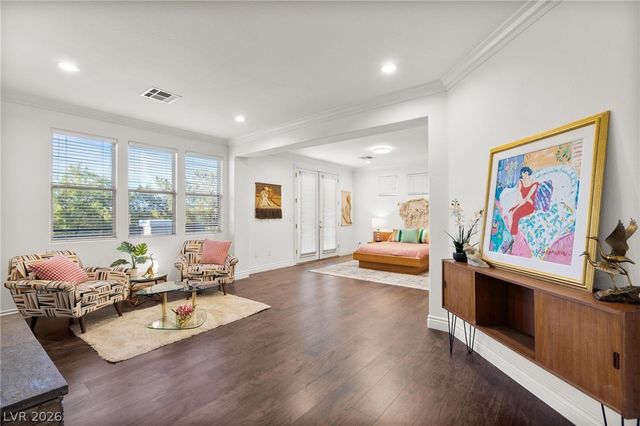 8088 Dark Hollow Place, Las Vegas, NV 89117