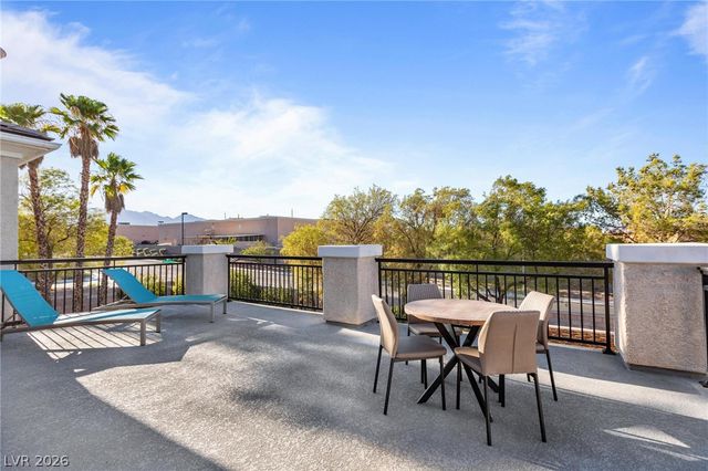 8088 Dark Hollow Place, Las Vegas, NV 89117