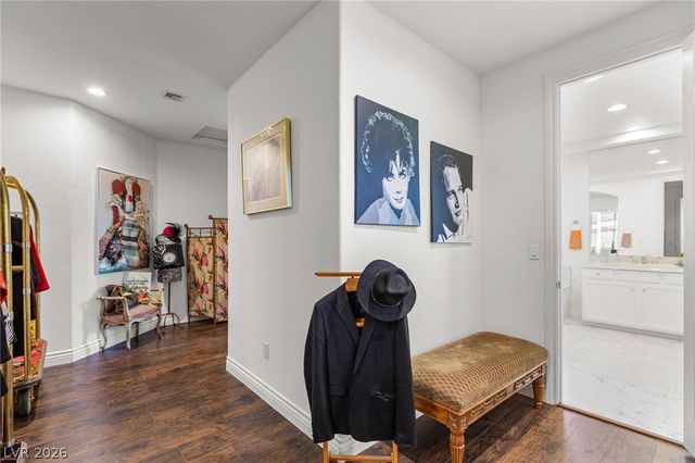 8088 Dark Hollow Place, Las Vegas, NV 89117