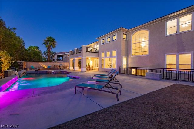 8088 Dark Hollow Place, Las Vegas, NV 89117