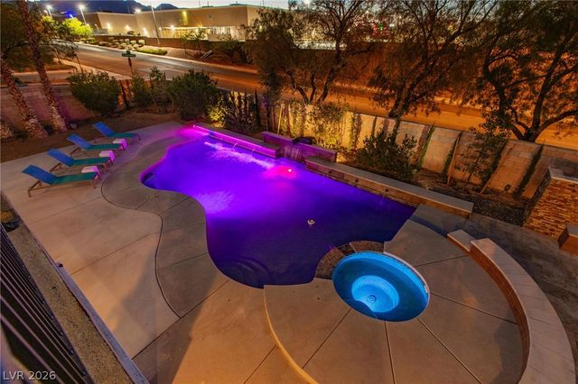 8088 Dark Hollow Place, Las Vegas, NV 89117
