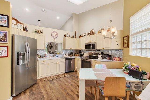 6253 Heliconia Road, Delray Beach, FL 33484