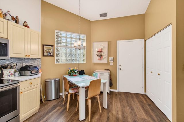 6253 Heliconia Road, Delray Beach, FL 33484