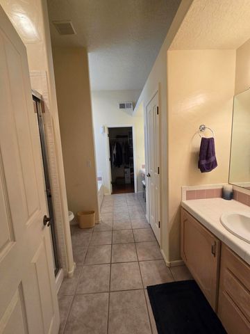 4423 Mountvale Avenue NW, Albuquerque, NM 87114