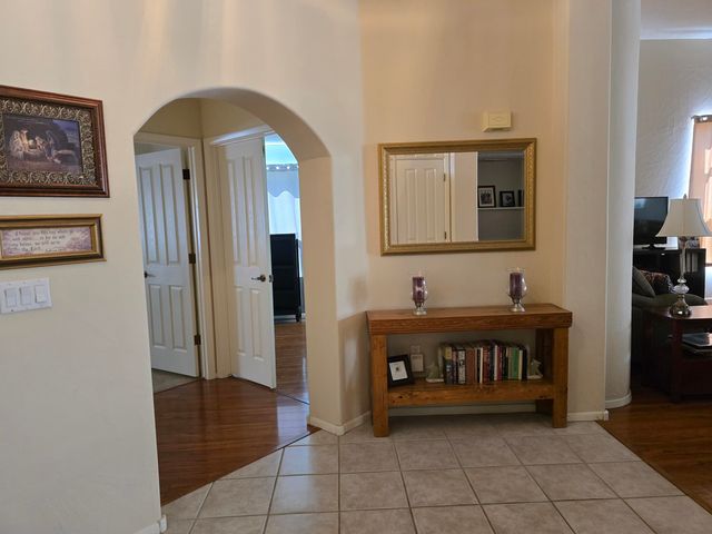 4423 Mountvale Avenue NW, Albuquerque, NM 87114