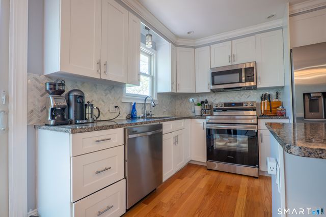 825 Maple Hill Road, Naugatuck, CT 06770