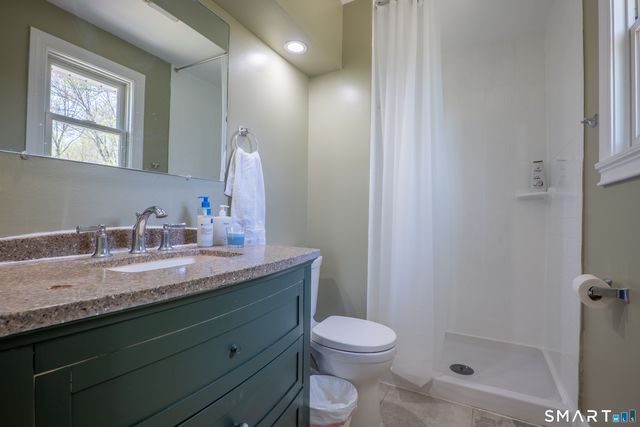 825 Maple Hill Road, Naugatuck, CT 06770