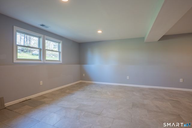 825 Maple Hill Road, Naugatuck, CT 06770